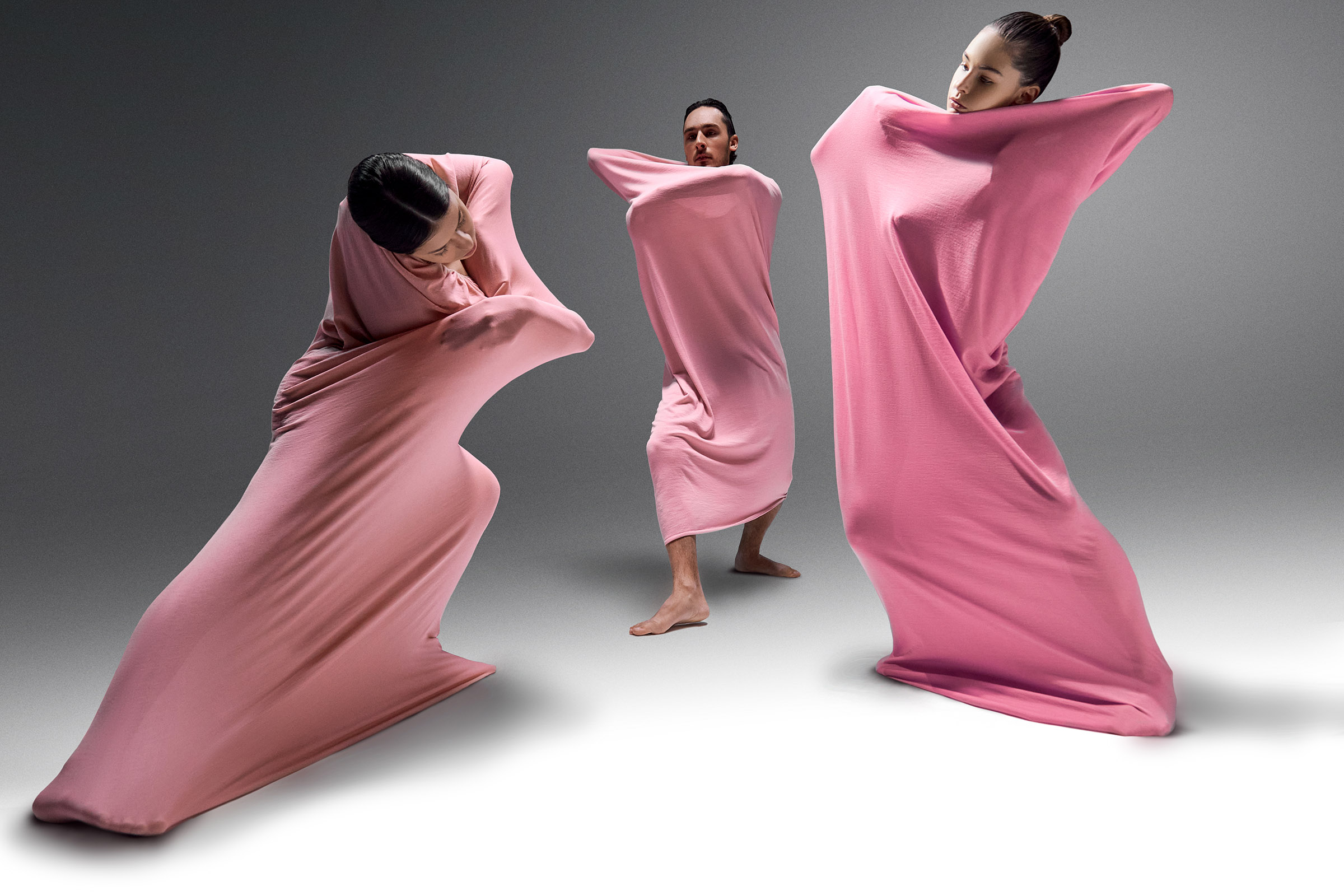 Cariaggi. Movement, bodies and cashmere.
